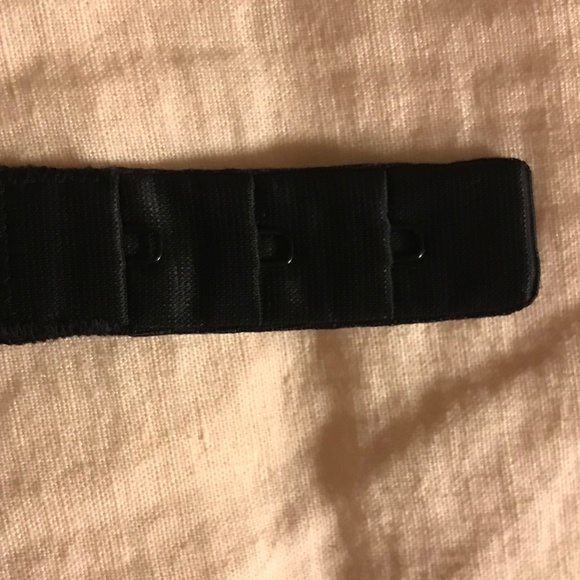 Aritzia Talula⎜MONTEREY BRALETTE⎜BLACK/PRIMA - Picture 13 of 16